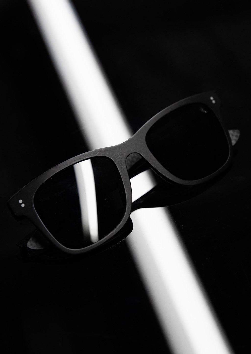 Stylish sunglasses - Atom - Carbon Fiber & Acetate Sunglasses